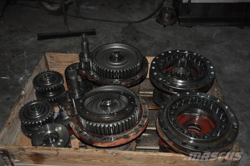 Timberjack 810B/1070d  Piasta kompletna Sliedes, ķēdes un šasija