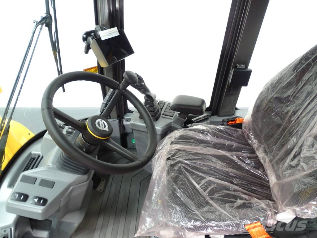 Volvo L30HT لوادر بعجل