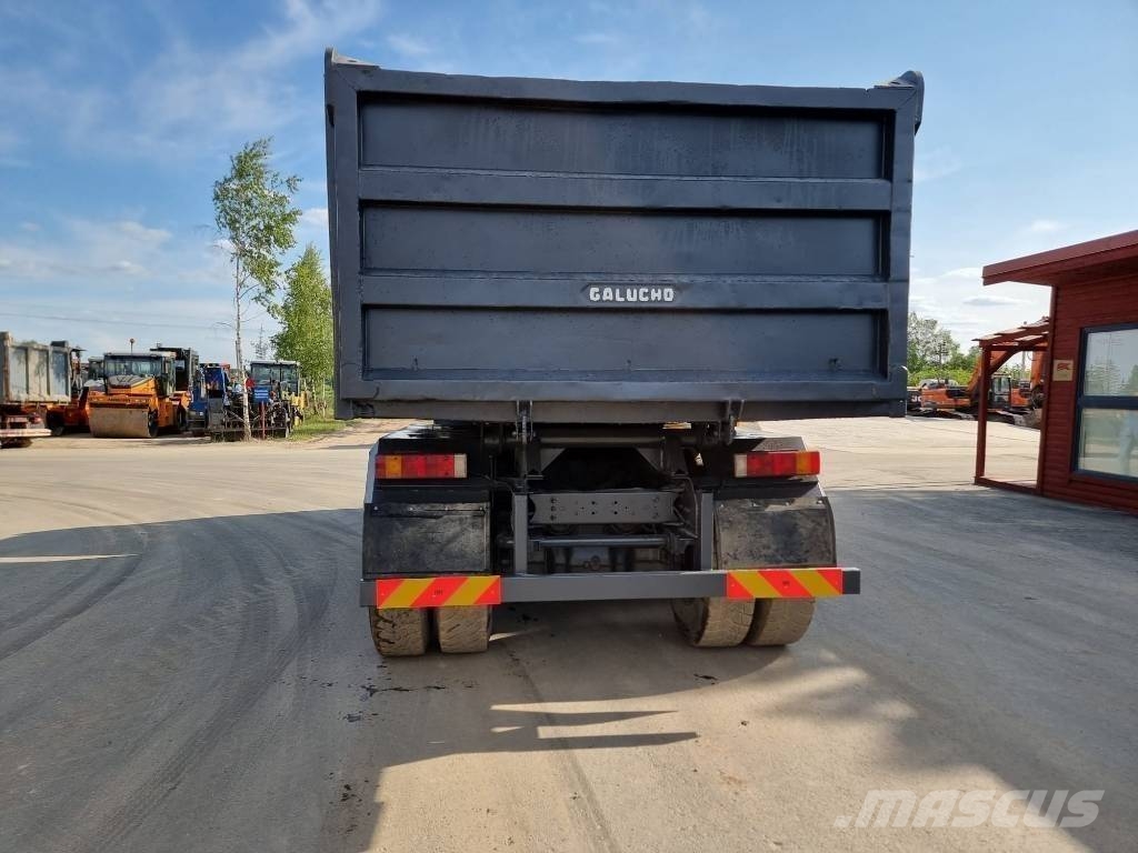 Volvo FM 420 6x4 شاحنات لوادر