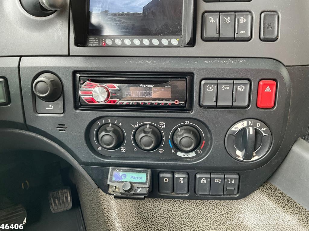 DAF FAQ CF 400 8x2 Euro 6 HMF 26 Tonmeter laadkraan Ju 工程吊钩车