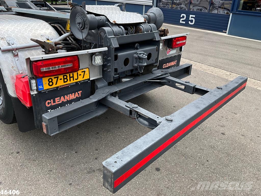 DAF FAQ CF 400 8x2 Euro 6 HMF 26 Tonmeter laadkraan Ju 工程吊钩车