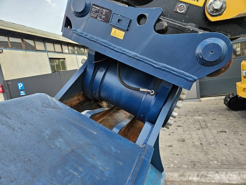 CAT ŁYŻKA NOWA SKARPOWA OQ80 OILQUICK Excavator