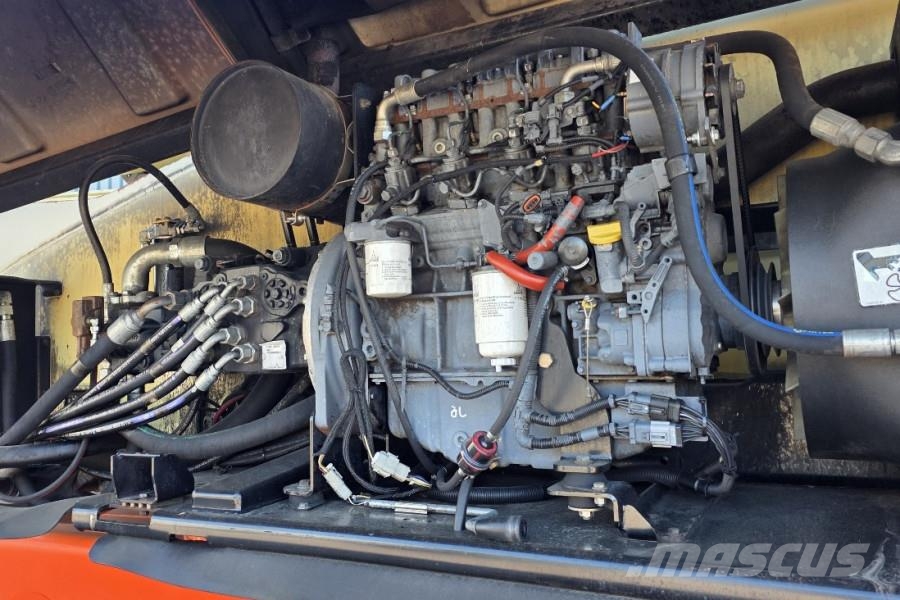 JLG 1250AJP Diesel, 4x4x4 Drive, 40.1m Working Height, رافعات سلة مفصلية