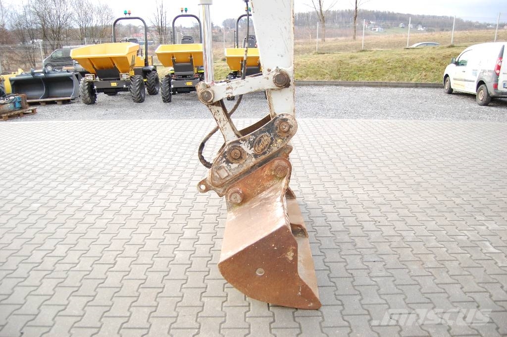 Takeuchi TB2150R Rupsgraafmachines