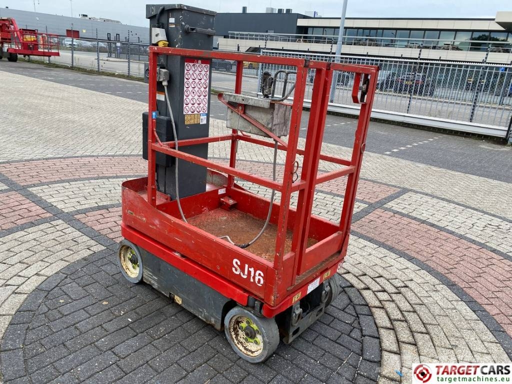 SkyJack SJ16 Vertical Mast Work Lift 675cm Vertikaalsed mast tõstukid