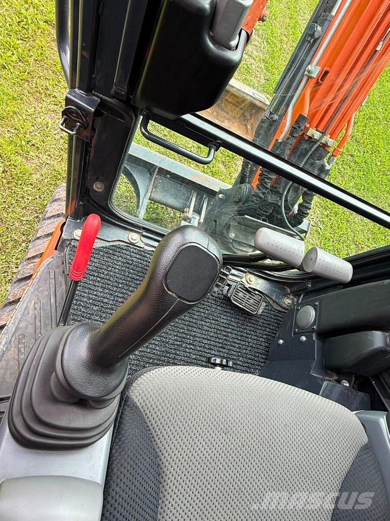 Hitachi ZX26U-6 Minigraafmachines < 7t
