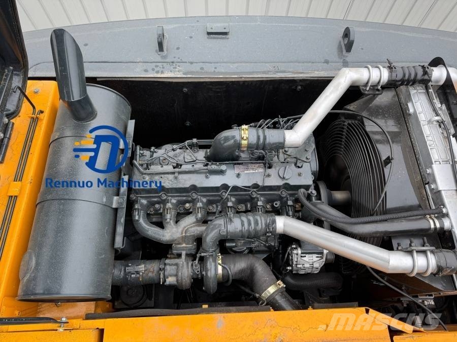 Hyundai R305LC-9T Гусеничні екскаватори