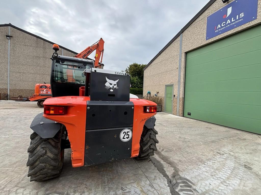 Bobcat T36.120 農業用伸縮臂裝載機
