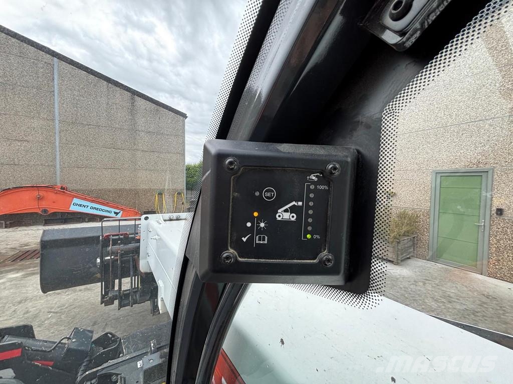 Bobcat T36.120 農業用伸縮臂裝載機