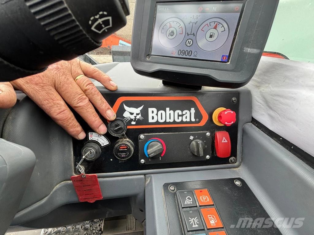 Bobcat T36.120 農業用伸縮臂裝載機
