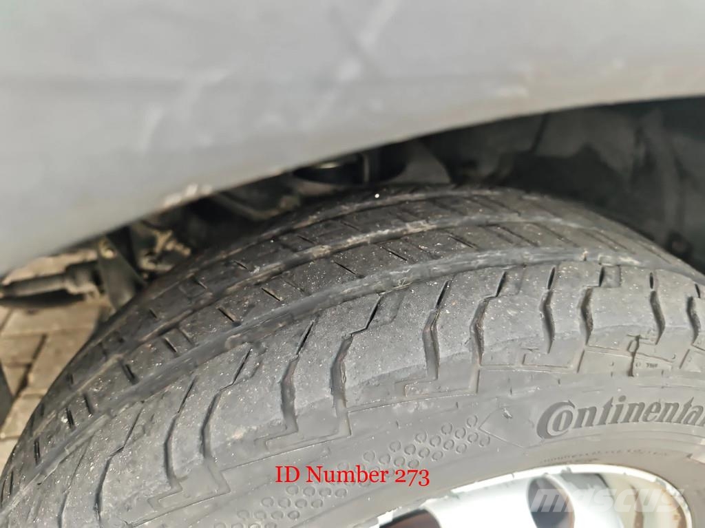 Nissan Cabstar 35.13 NT400 Multitel MX 250 Auto korvtõstukid