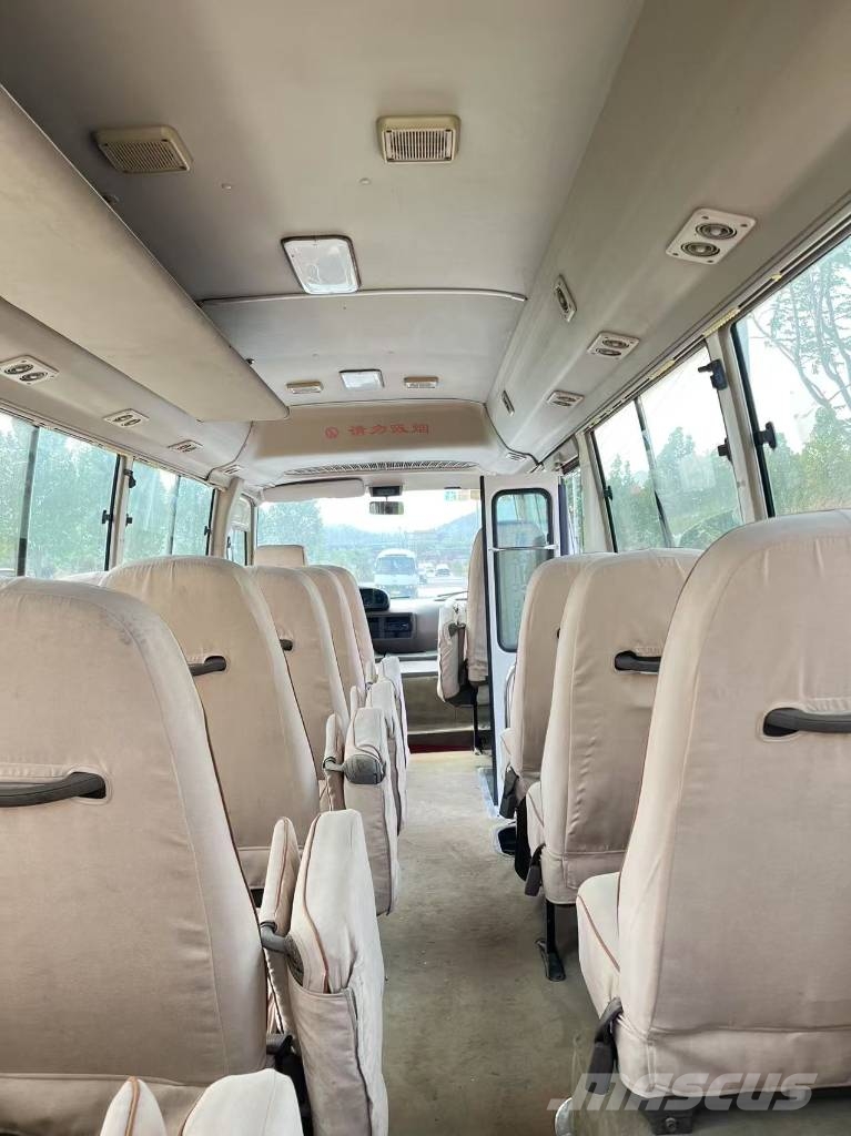 Toyota Coaster Bus Mikroautobusai