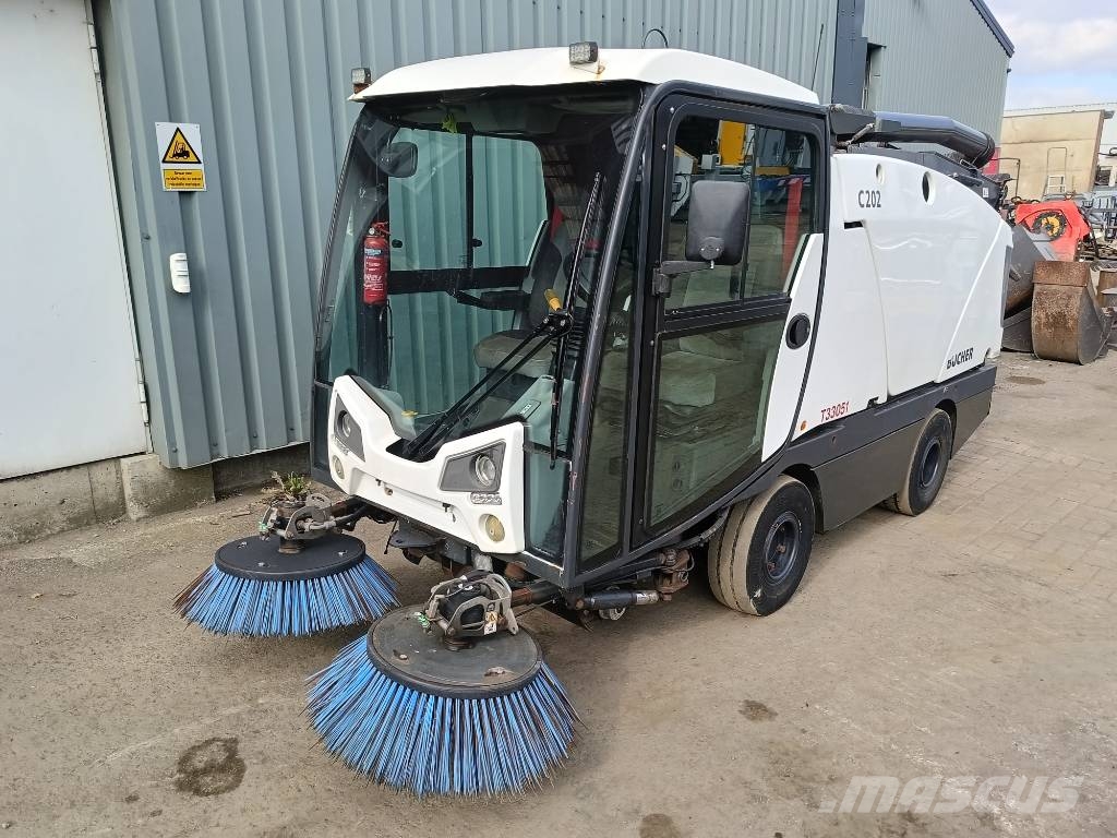 Bucher CityCat 2020 XL C202 sweeper veegmachine bezem vac Kehrer