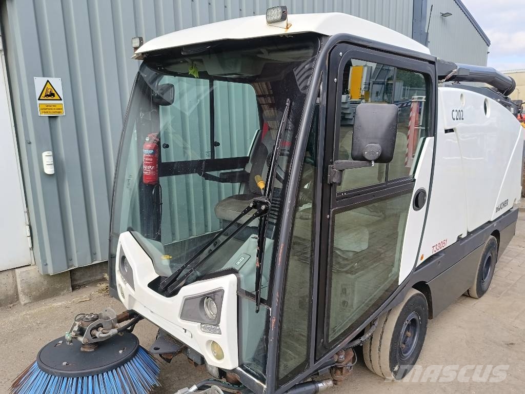 Bucher CityCat 2020 XL C202 sweeper veegmachine bezem vac Kehrer