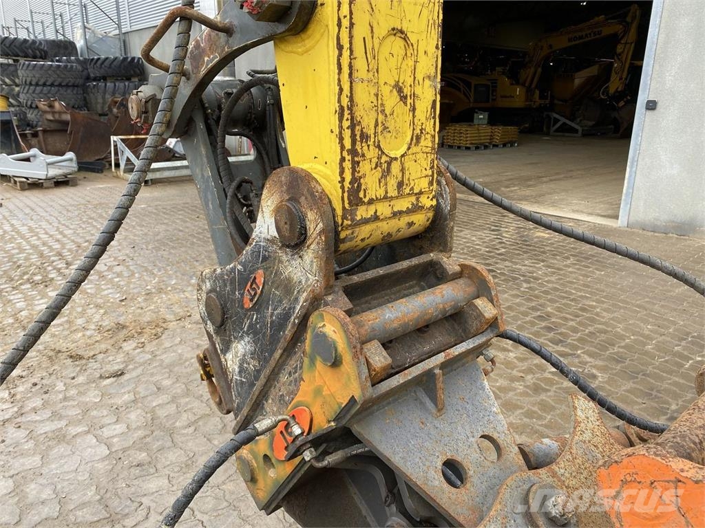 Neuson ET145 Crawler excavators