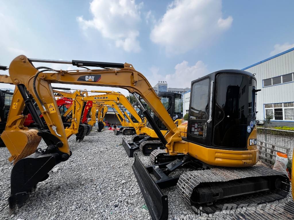 CAT 304 CR Mini kotrók < 7t