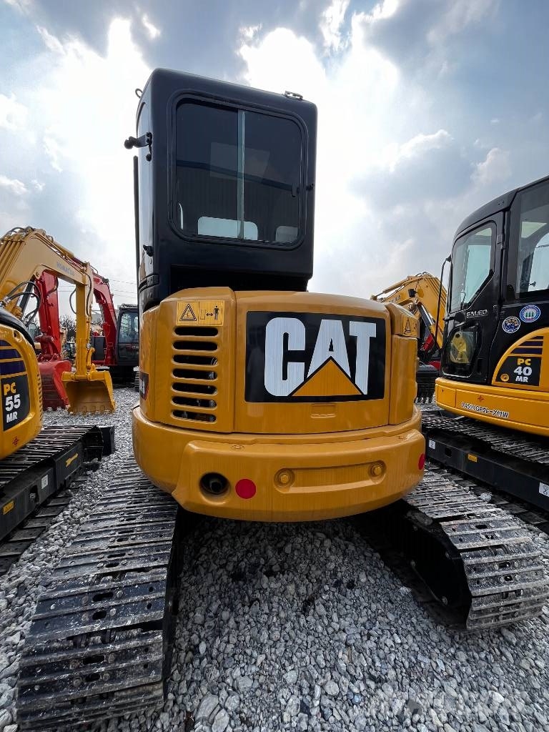 CAT 304 CR Mini kotrók < 7t