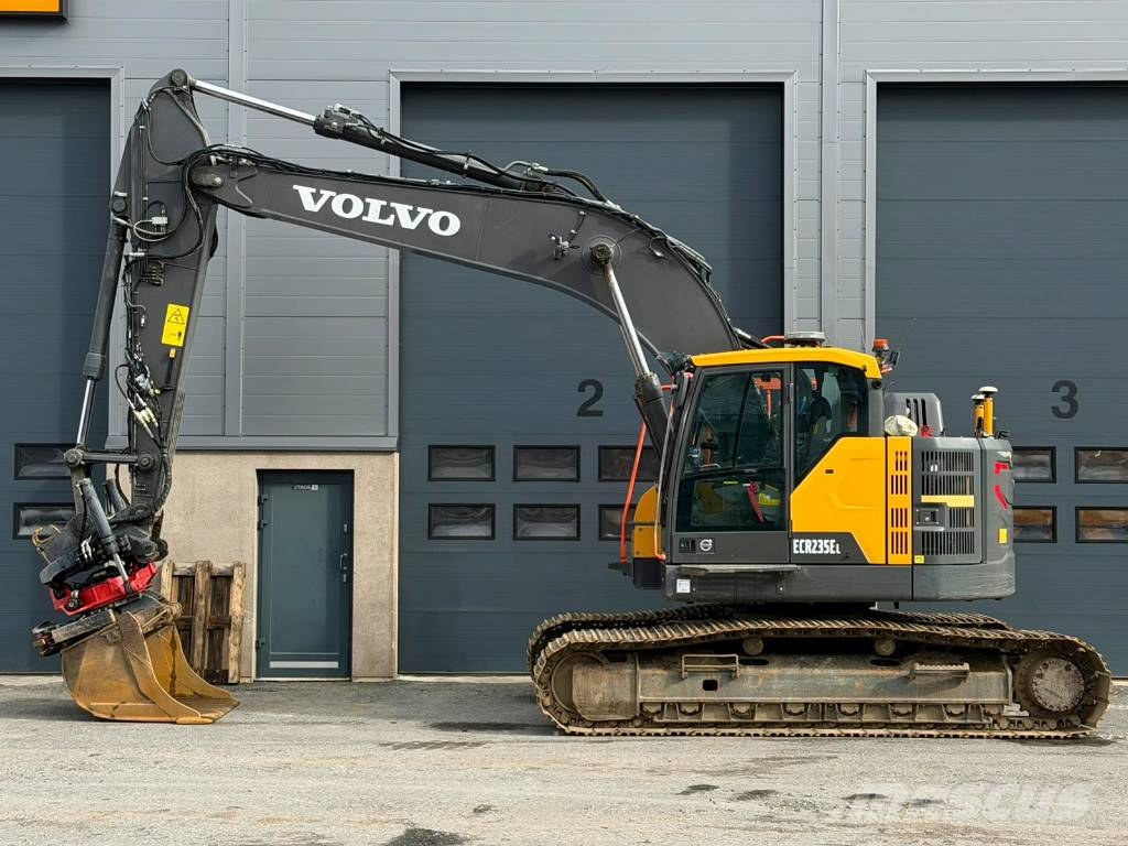 Volvo ECR 235 EL / Novatron 3D / Rasvari / PA-Lämmitin / Roomikekskavaatorid