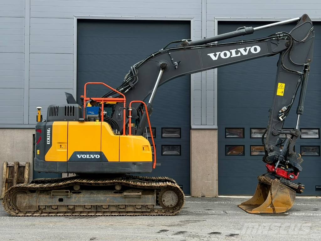 Volvo ECR 235 EL / Novatron 3D / Rasvari / PA-Lämmitin / Roomikekskavaatorid