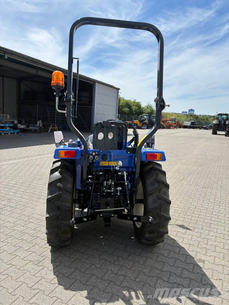 Iseki TLE 3410 HST met voorlader Tractores