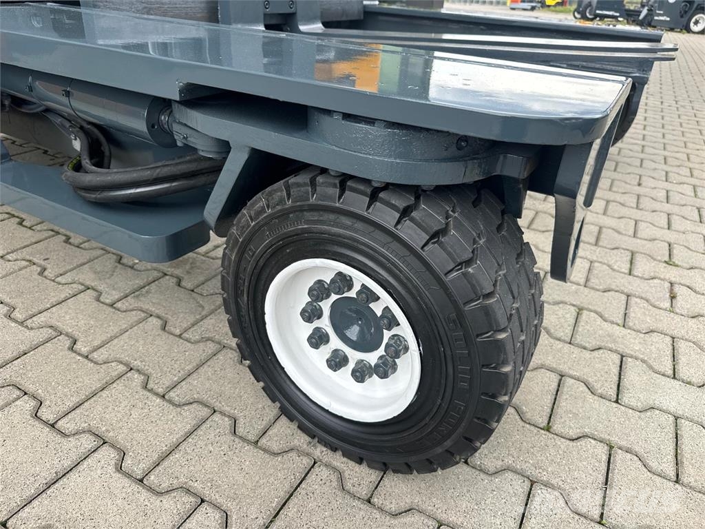 Combilift C4000 // Diesel // 2008 year // Only 6262 hours Viljuškari sa 4-stranskim dohvatom