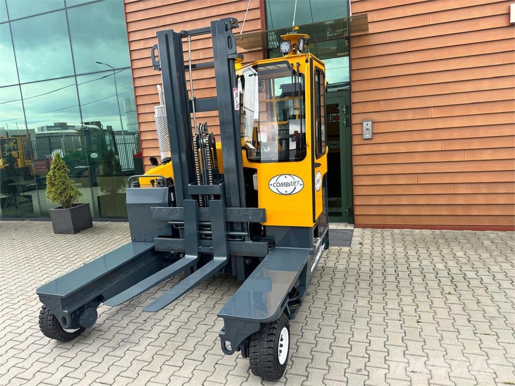Combilift C4000 // Diesel // 2008 year // Only 6262 hours 4방향 리치트럭