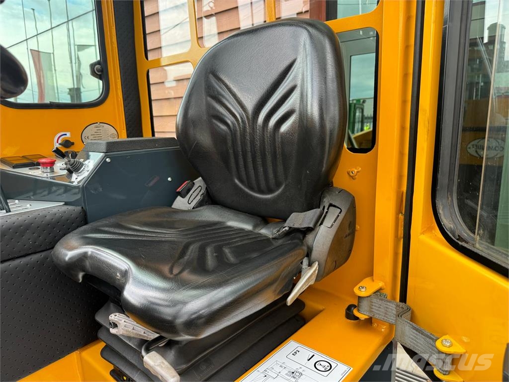 Combilift C4000 // Diesel // 2008 year // Only 6262 hours Nelitietrukit
