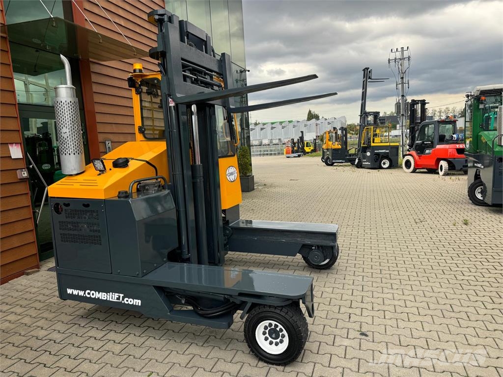 Combilift C4000 // Diesel // 2008 year // Only 6262 hours Four-way truck