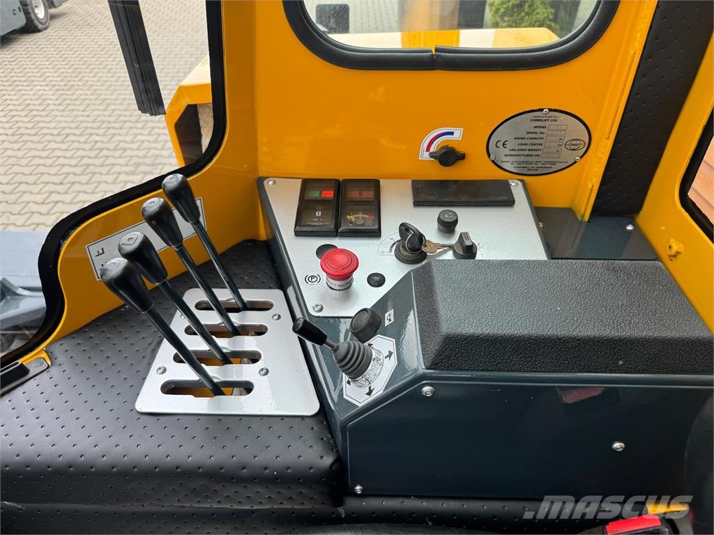 Combilift C4000 // Diesel // 2008 year // Only 6262 hours 4-way reach trucks