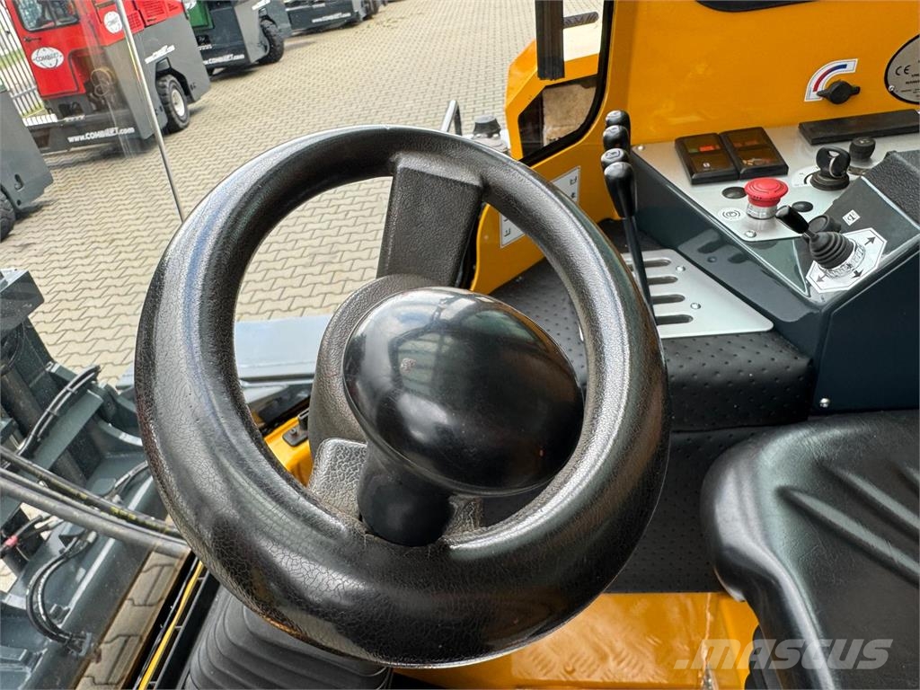 Combilift C4000 // Diesel // 2008 year // Only 6262 hours Nelitietrukit