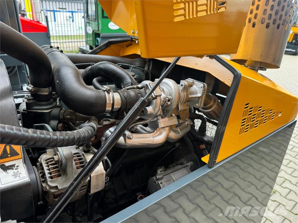 Combilift C4000 // Diesel // 2008 year // Only 6262 hours Nelitietrukit