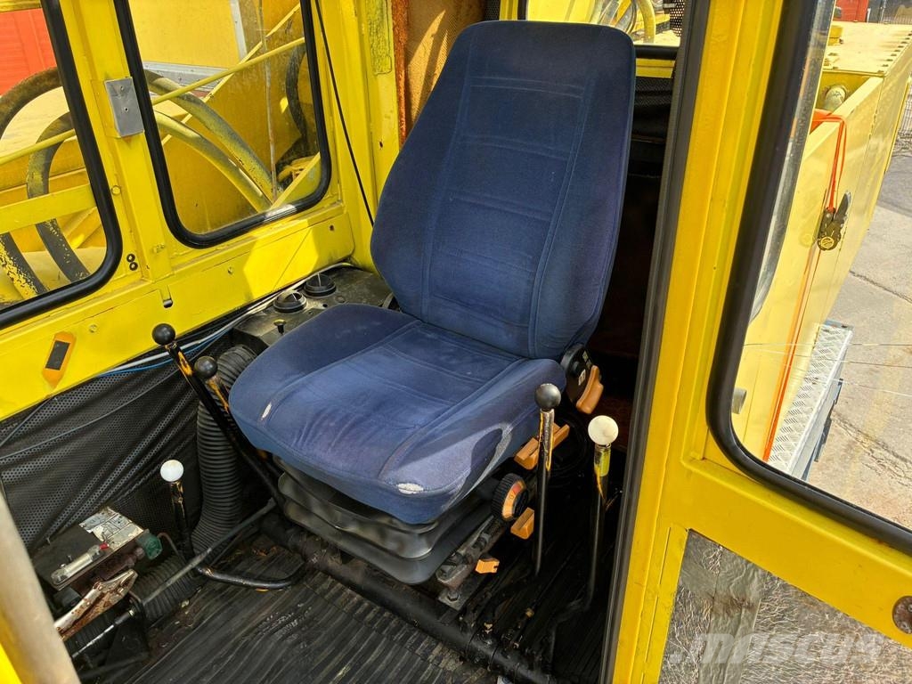 Volvo N 10 6x4 BJÖRNKRANAR C 1601 / 20 TON / BOOM 26,2 + 其他升降機械