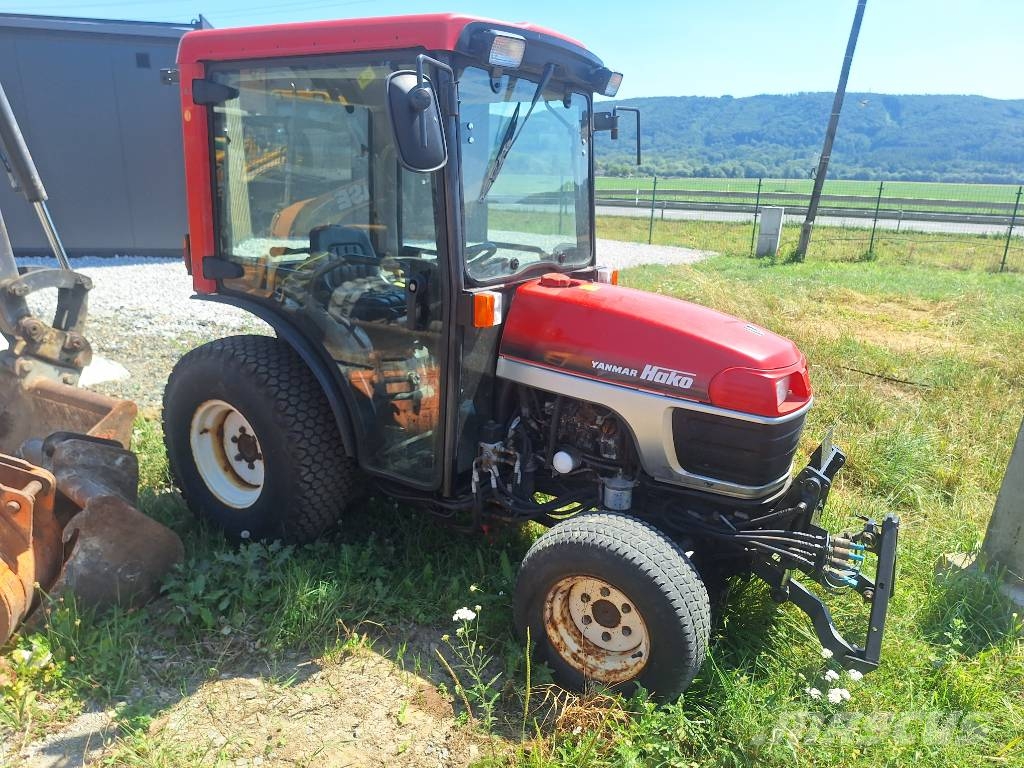 Yanmar Hakotrac 3100 DA جرارات ثنائية العجلات