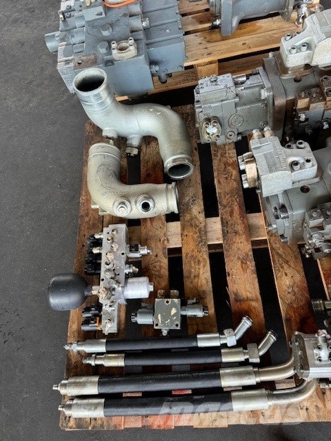 Liebherr R 974 C Litronic ROZDZIELACZ HYDRAULICZNY Hydraulik