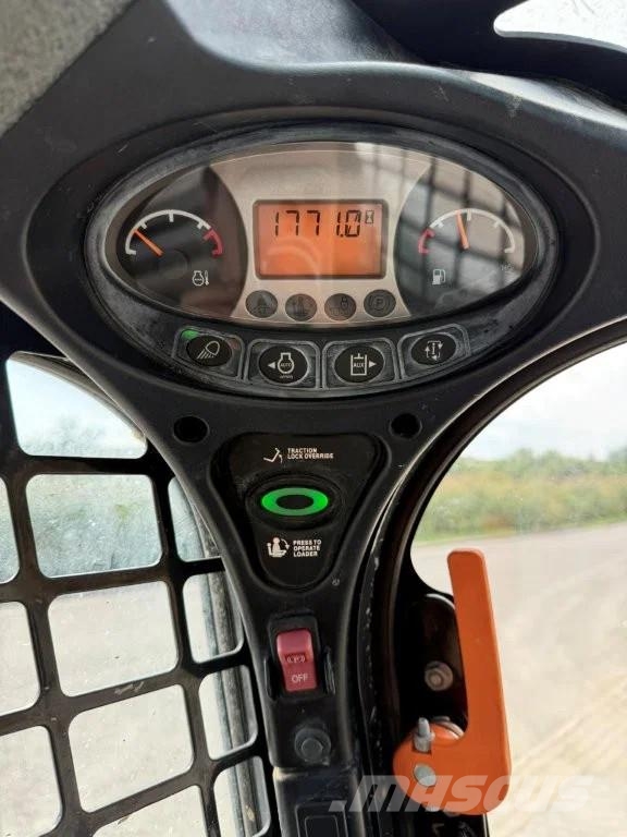 Bobcat T650 bucket & Forks Full option Φορτωτάκια