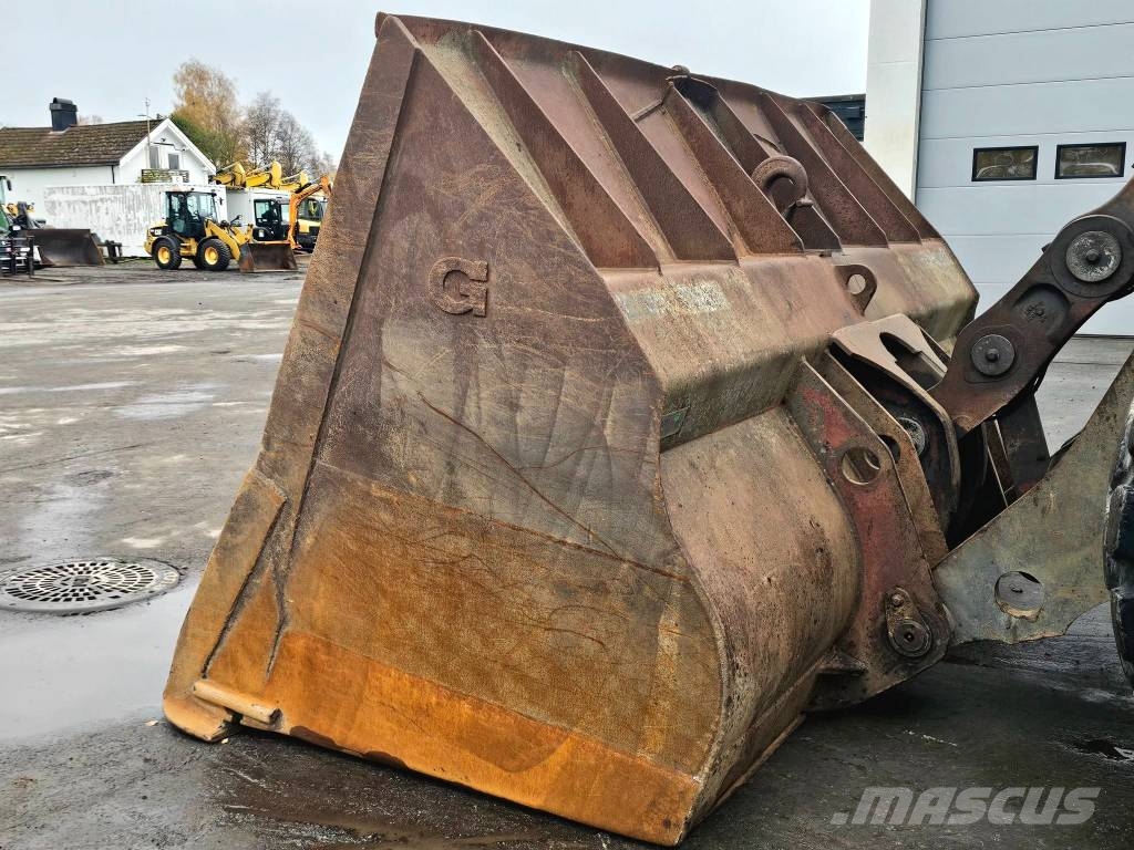 Volvo L 220 E Rataslaadurid