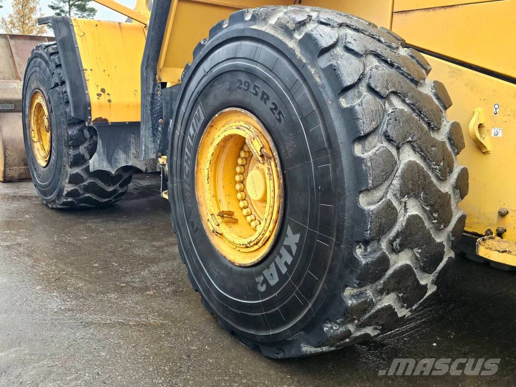 Volvo L 220 E Rataslaadurid