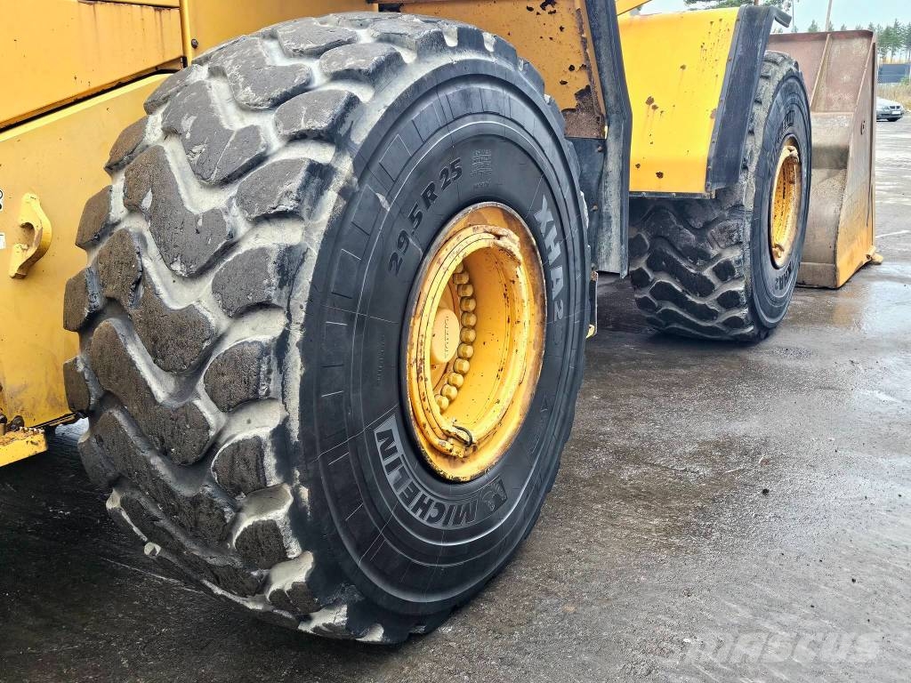 Volvo L 220 E Rataslaadurid