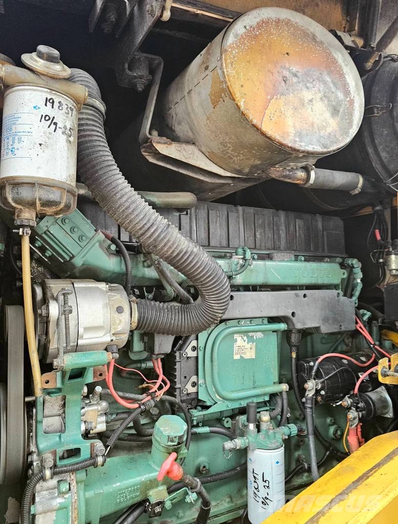 Volvo L 220 E Rataslaadurid