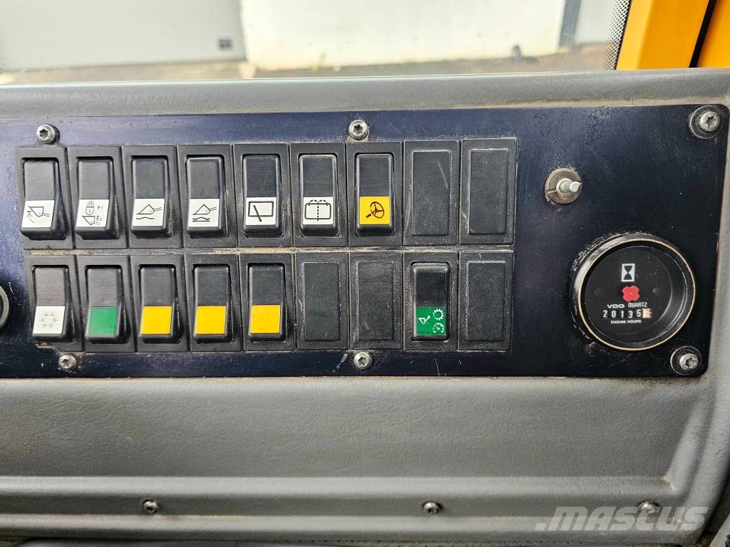 Volvo L 220 E Rataslaadurid