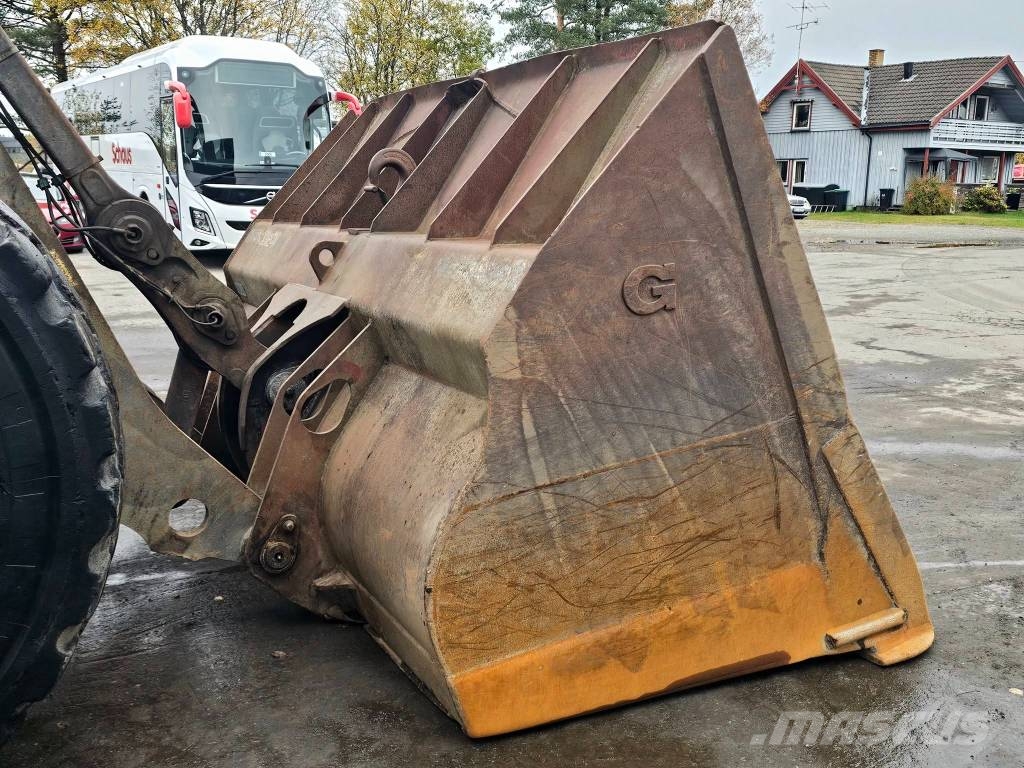 Volvo L 220 E Rataslaadurid