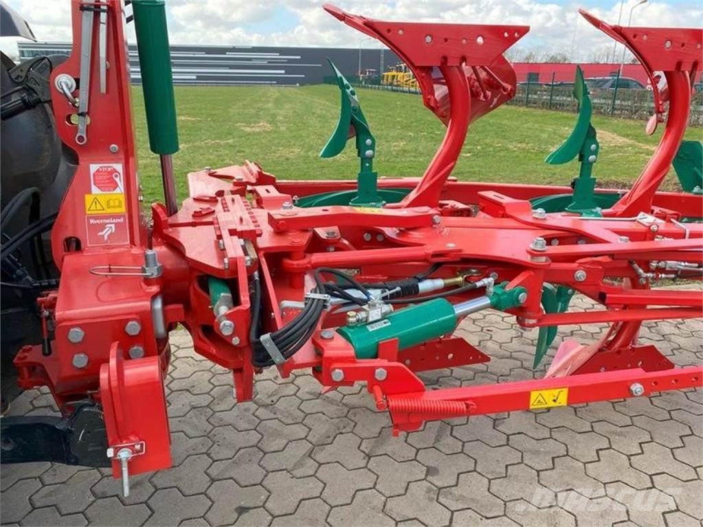 Kverneland 3300S-100 VARIO 5 SCHAR コンベンショナルプラウ