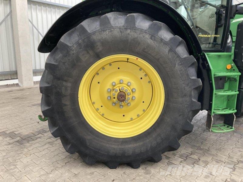 John Deere 6215R Tratores Agrícolas usados