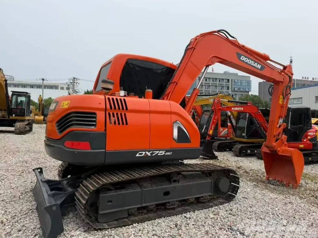 Doosan DX 75-9 C Midigravere 7 - 12t