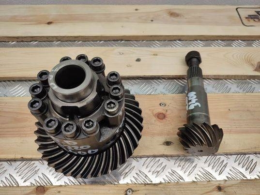 John Deere 3400 (36x13)(ZP4475306394) rear differential Transmission