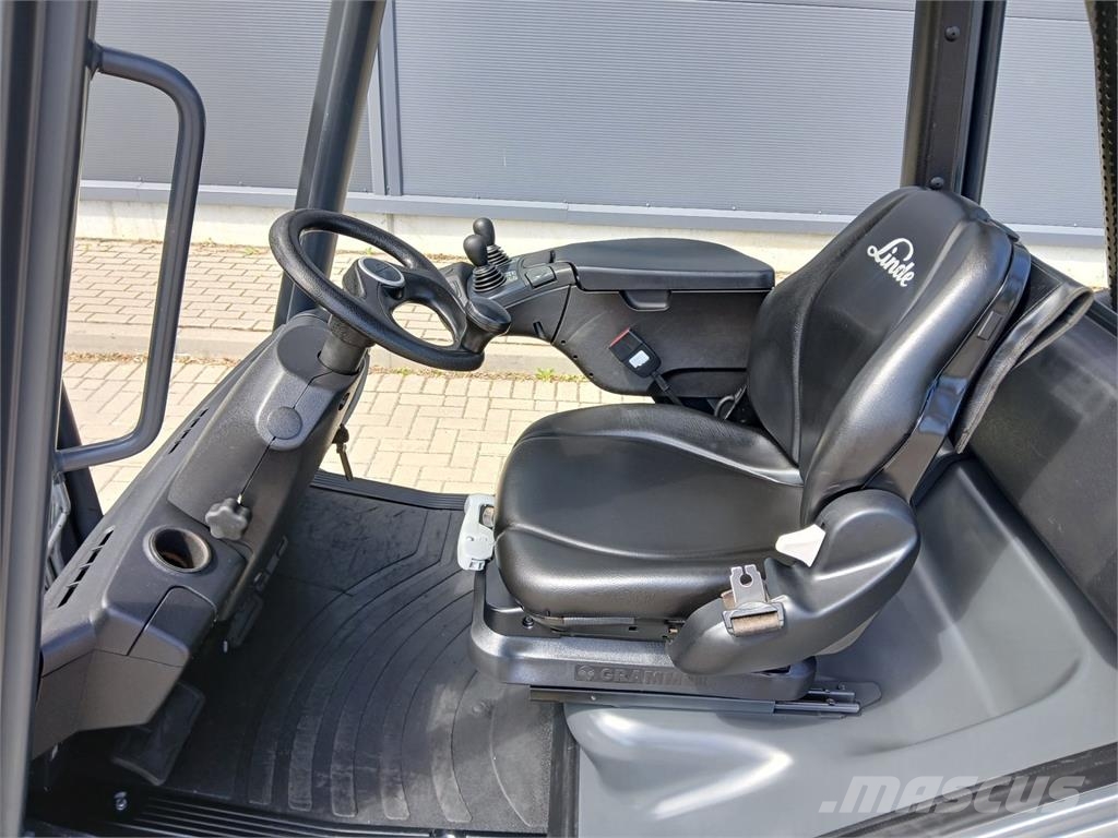 Linde H30D Дизельні навантажувачі