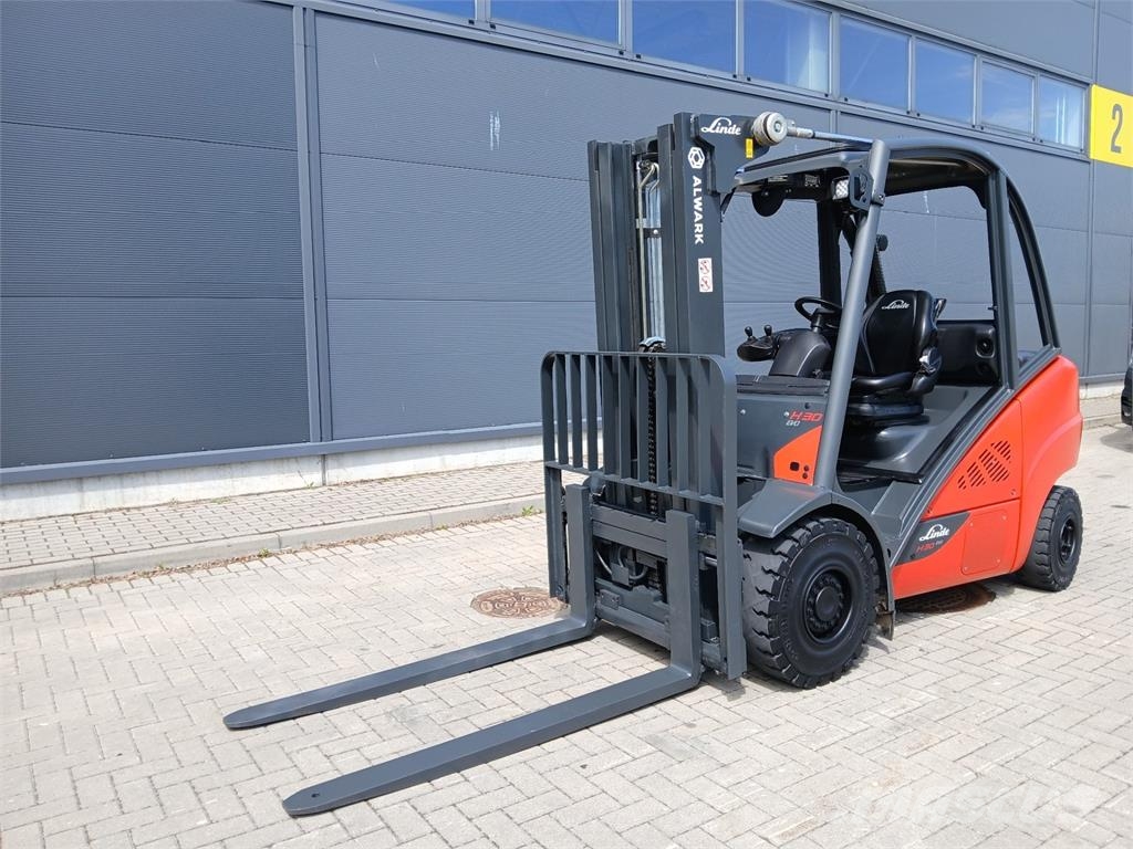 Linde H30D Дизельні навантажувачі
