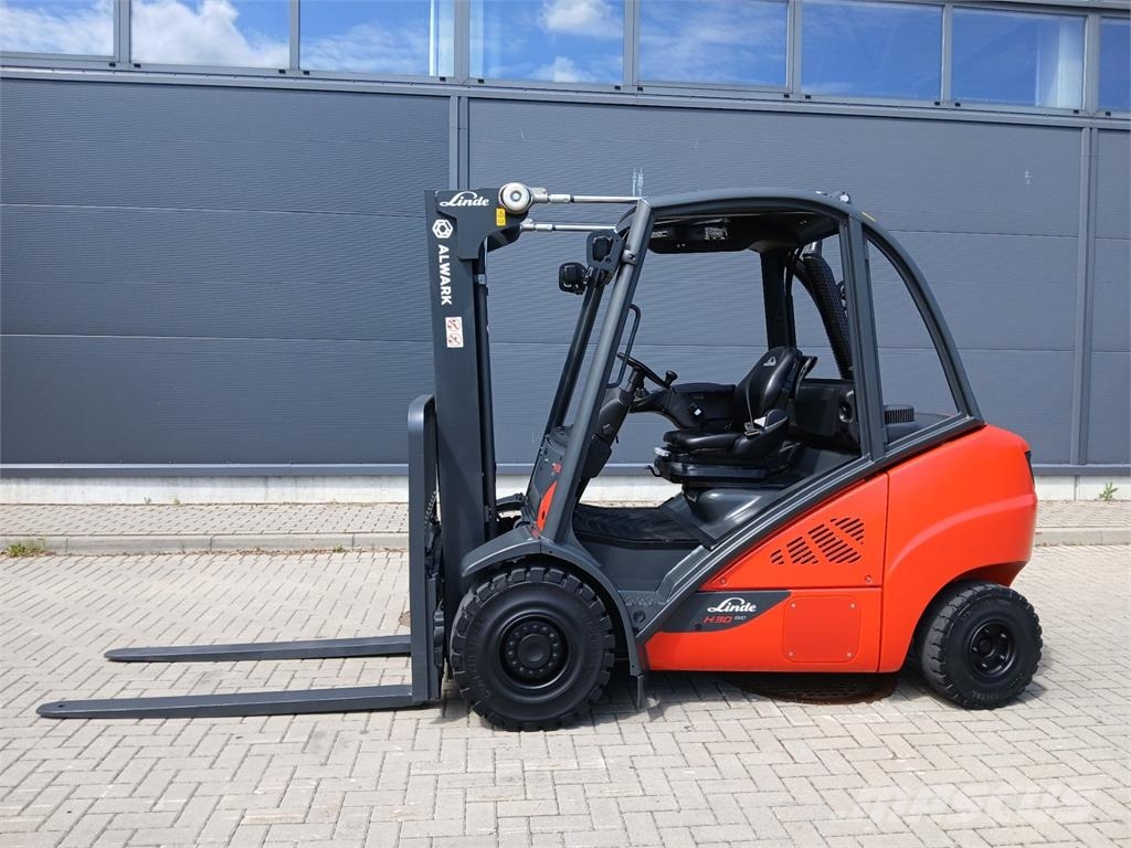 Linde H30D Дизельні навантажувачі