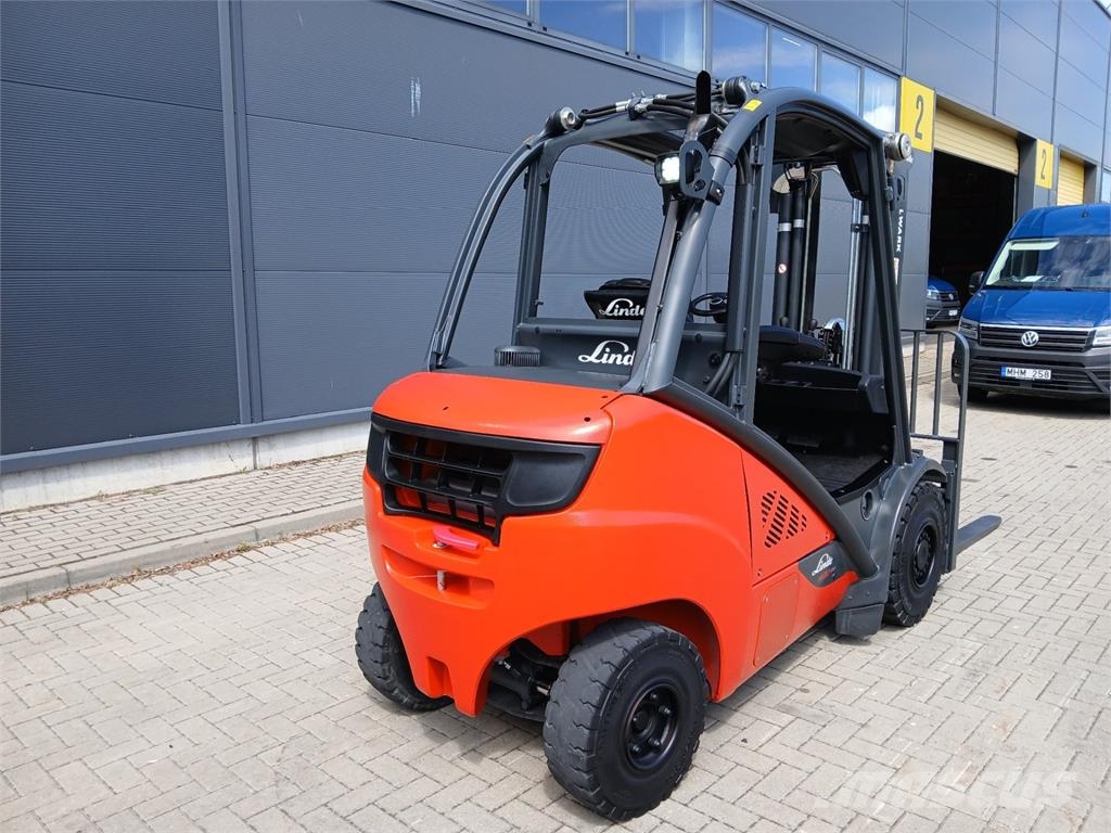 Linde H30D Дизельні навантажувачі