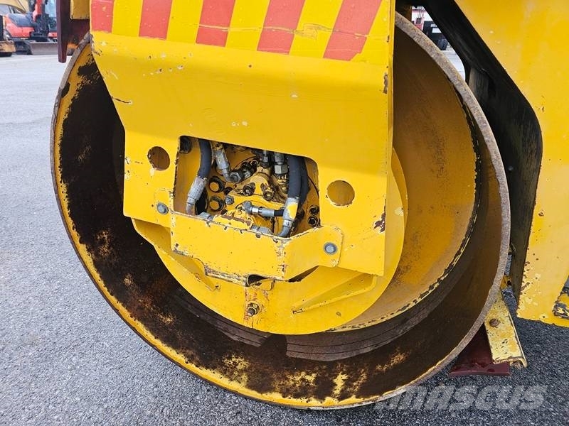 Bomag BW 154 AD Divvalču grunts veltņi
